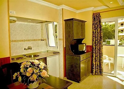 Apartamentos Teneguia Puerto de la Cruz  0*, Puerto de la Cruz (Tenerife) Spain